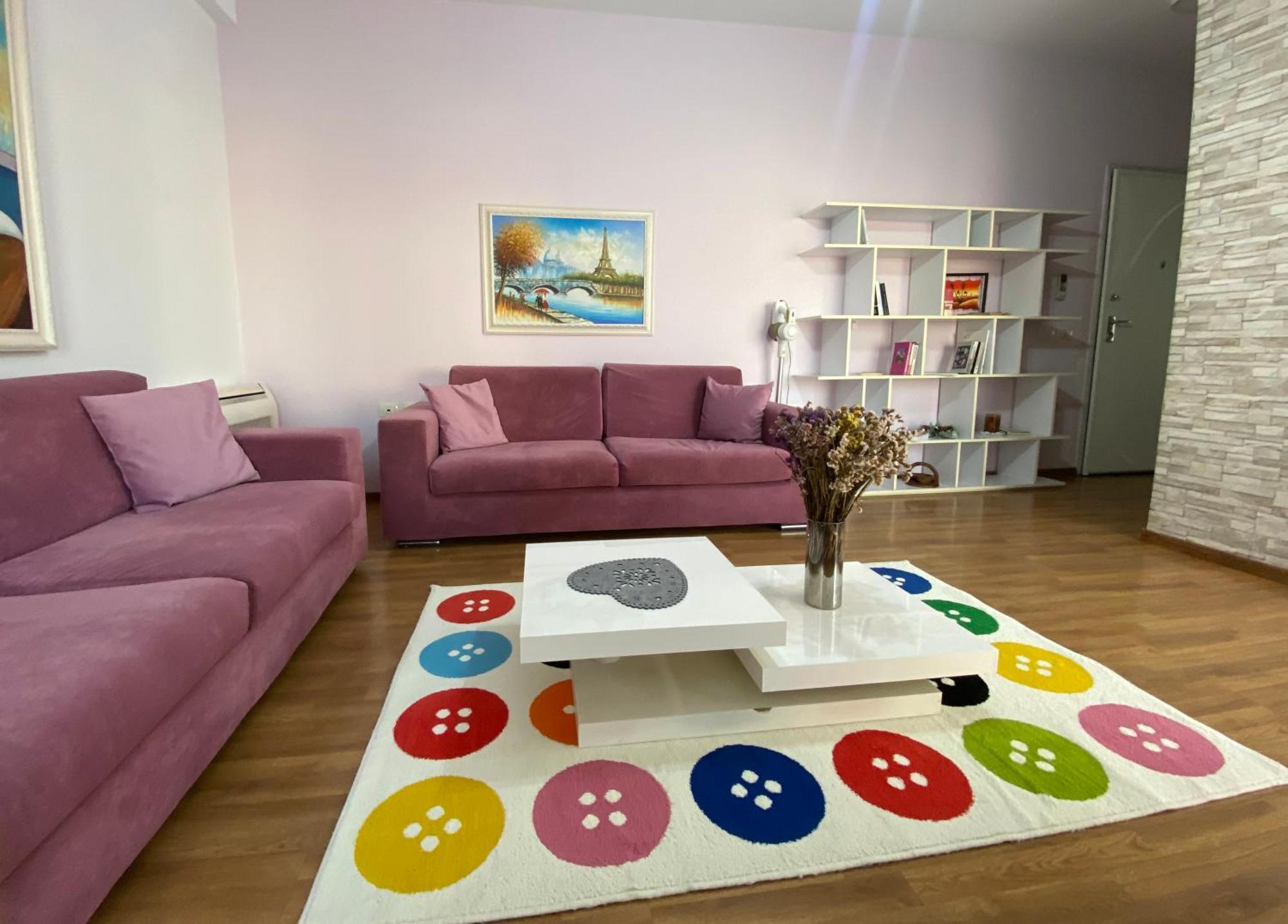 Center Penthouse Valeur * Tirana