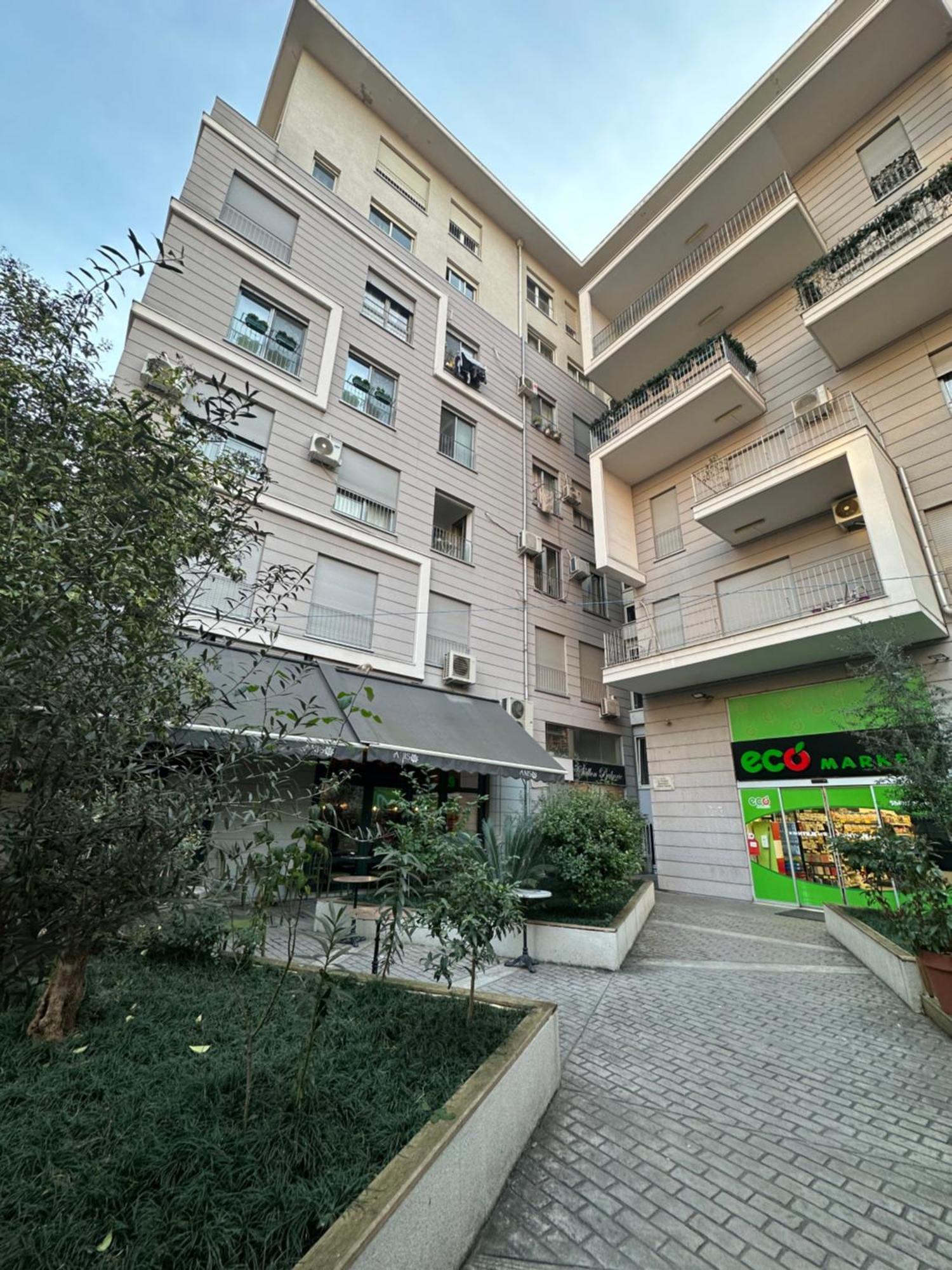 Apartamento Center Penthouse Valeur Tirana